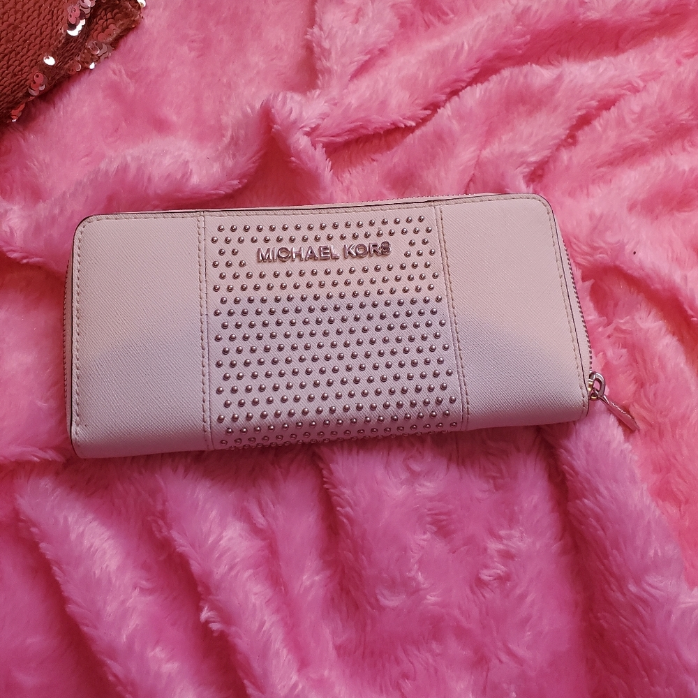 Michael kors wallet